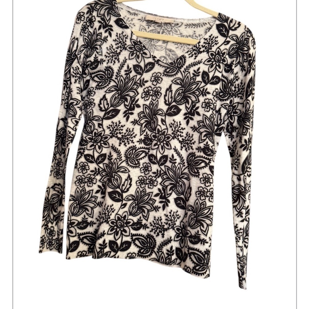 LOFT Black and White Floral Long Sleeve Top